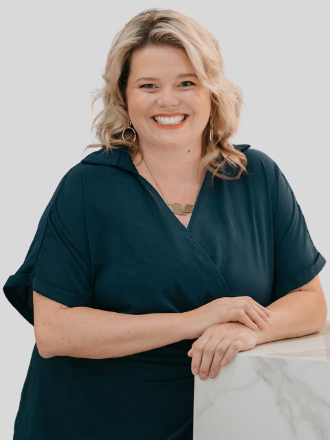 Lindsay Reid - Broker